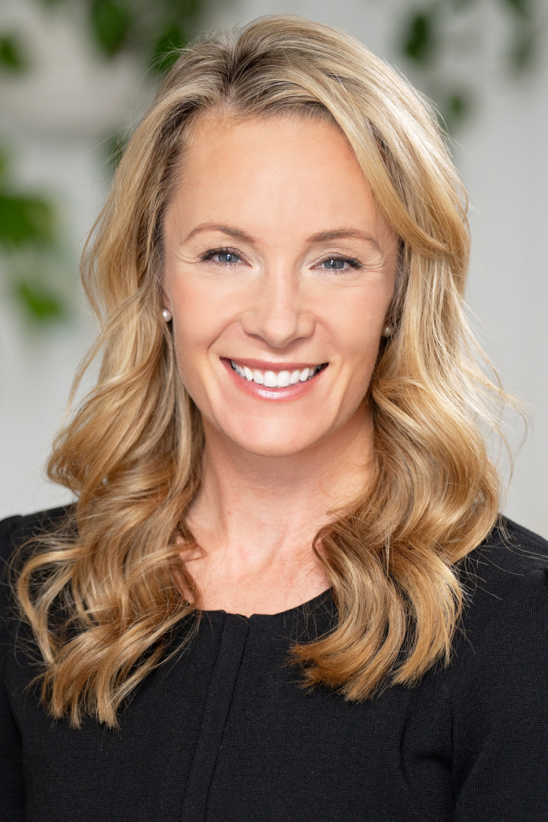 Kay Burton Headshot webres
